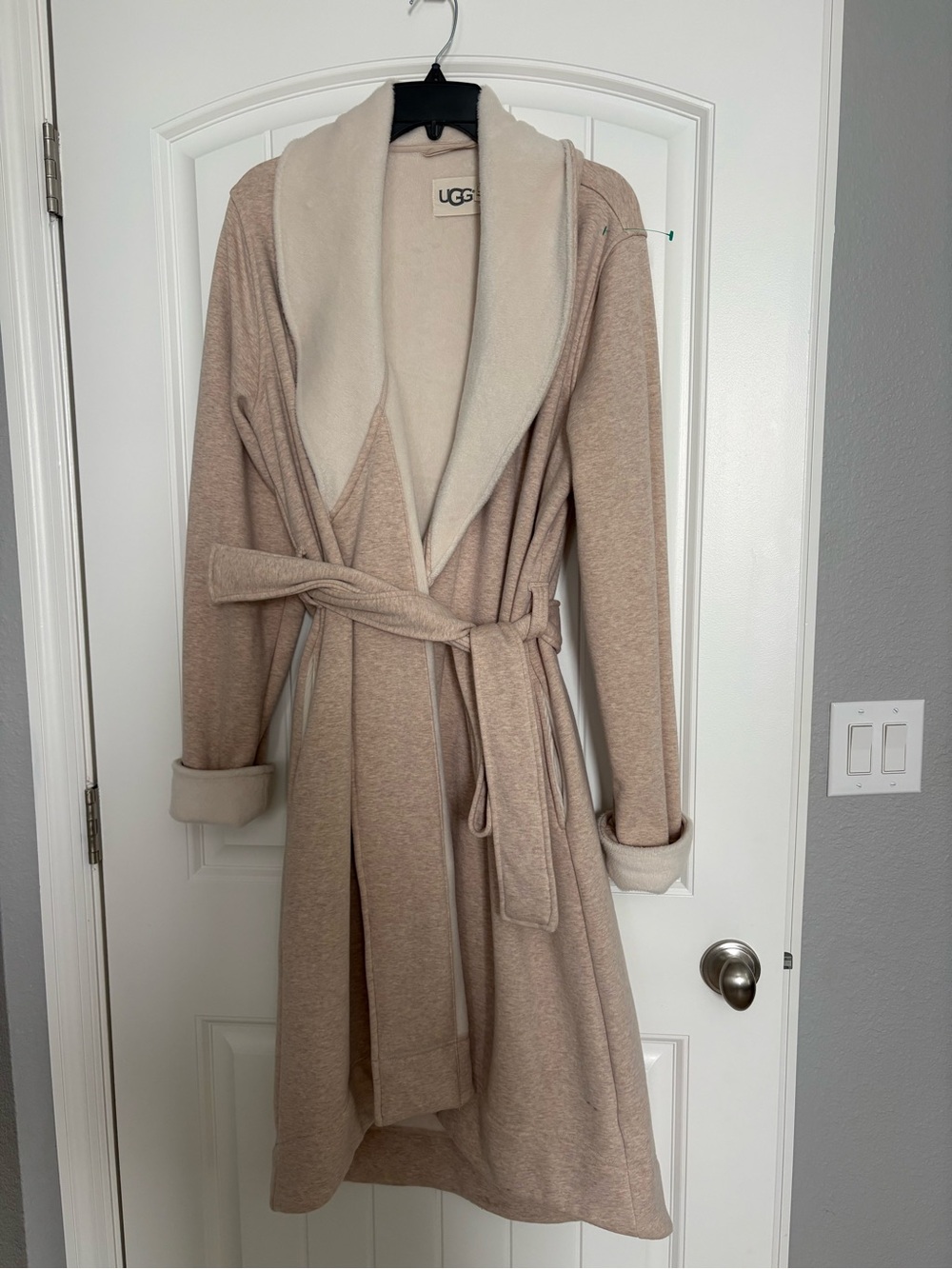 UGG Women's Cream Beige Plush Robe with Shawl Collar Size Large